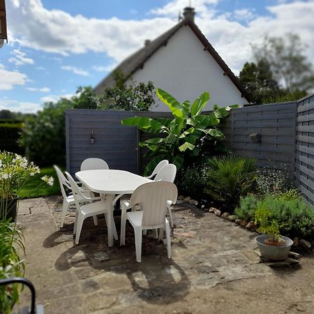 Les Abelias Bed & Breakfast Hauterive  Eksteriør bilde