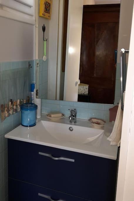 Les Abelias Bed & Breakfast Hauterive  Eksteriør bilde